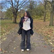 Estudiante con nivel avanzado certificado (C1) en inglés imparte clases online y presenciales en San Vicente del Raspeig.